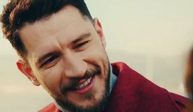 Chi è Uraz Kaygılaroğlu? Altezza – Età – Serie TV – Famiglia