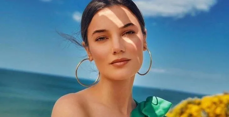 Chi è Pinar Deniz? Altezza – Età – Serie – Famiglia