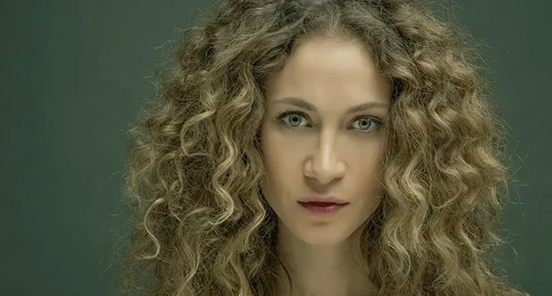 Chi è Ece Dizdar? Altezza – Età – Serie – Famiglia