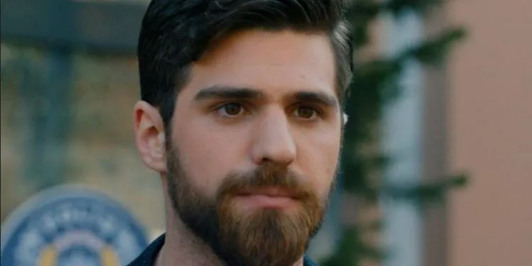 Né Engin Akyürek, né Engin Öztürk né Kerem Bürsin! Il nuovo re Berker Güven!