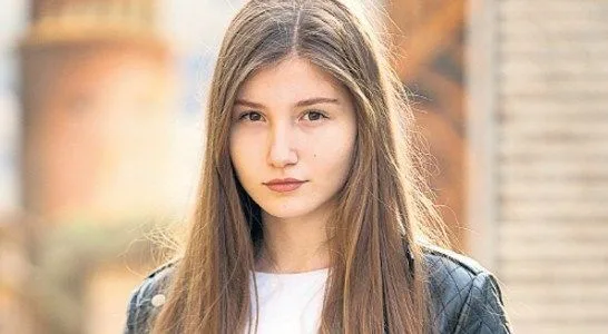 Chi è İlayda Akdoğan? Altezza – Età – Serie – Famiglia