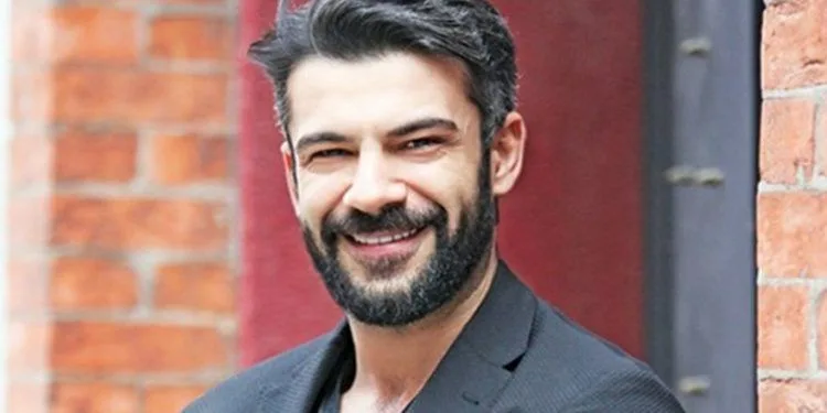 Chi è Rüzgar Aksoy? Altezza – Età – Serie – Famiglia
