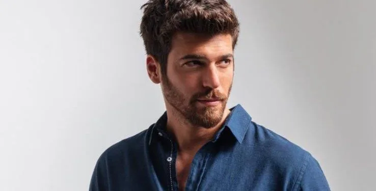 Can Yaman è sulla copertina di Vanity Fair!