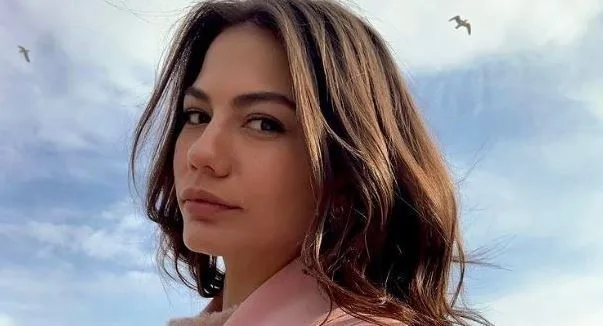 Il partner di Demet Özdemir nel film è stato annunciato!