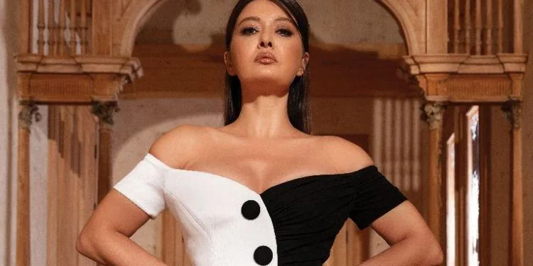 Nurgül Yeşilçay ha lavorato come un detective per la serie Redemption!