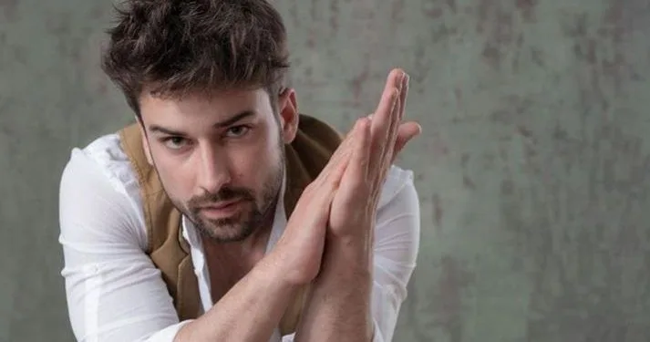 La condivisione di Alp Navruz ha rivelato la sua immagine nella serie!