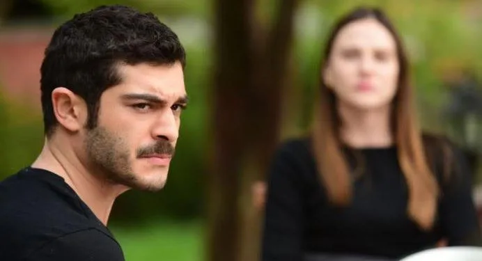 Burak Deniz ha detto addio alla serie TV Maraşlı così
