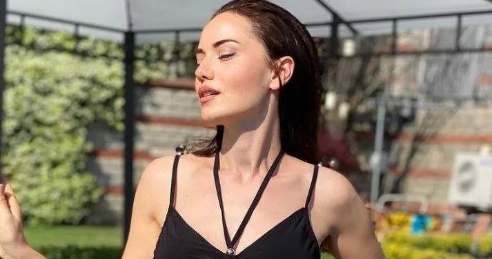 Fahriye Evcen, era arrabbiato per la serie!