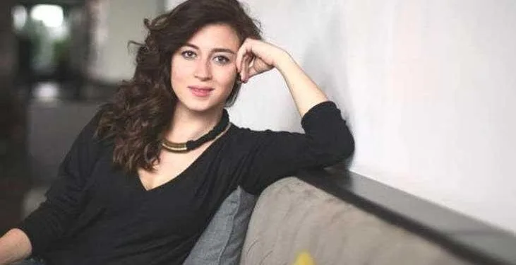 Chi è Burcu Gönder? Da dove viene – Altezza – Età – Serie TV – Famiglia