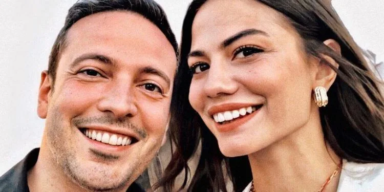 Critica dell’abbigliamento dallo scrittore di moda a Demet Özdemir