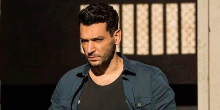 Il cast della serie Aziz, con Murat Yıldırım, è meraviglioso!