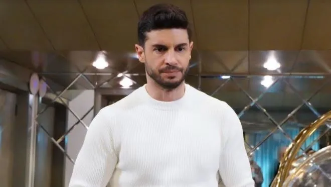 Yasak Elma verità e scelta di vacanza di Berk Oktay!