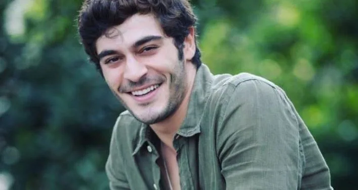 Burak Deniz, di ritorno dall’Italia, accetterà l’offerta di Şahmeran? La decisione sarà annunciata molto presto!