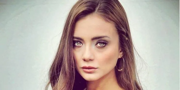 Damla Sönmez ha annunciato la data della seconda stagione della serie Saygı!