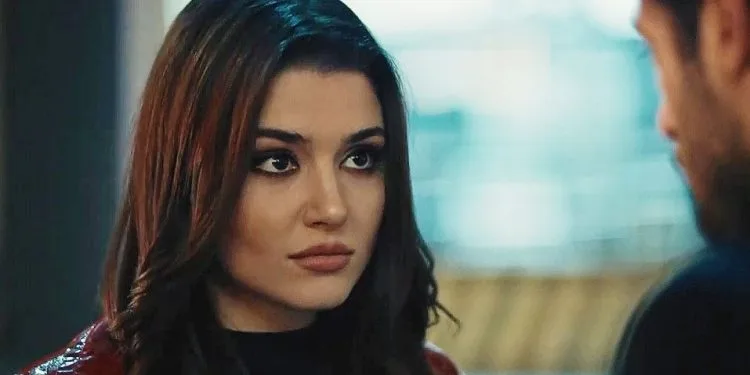 Hande Erçel ha una serie che non potrà mai dimenticare e ne sta cercando una simile!