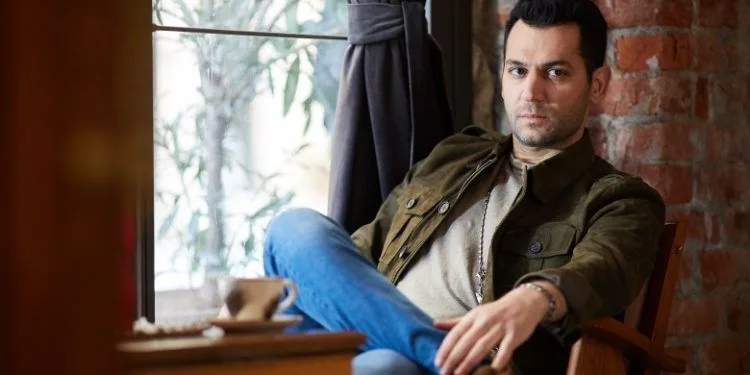 I fan di Murat Yıldırım sono molto felici! L’attore è di nuovo sullo schermo nella nuova stagione!