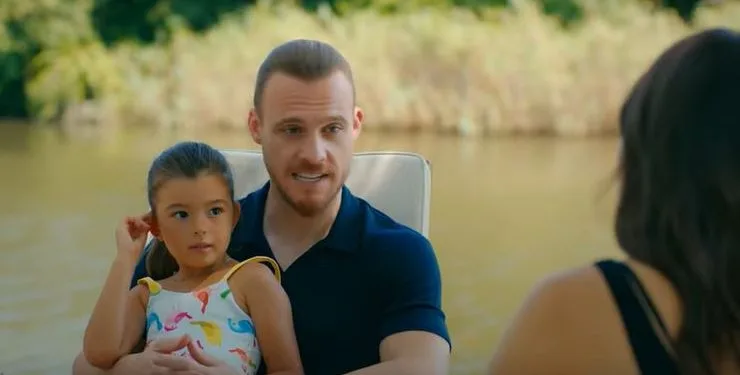 Le riprese di “Sen Çal Kapımı” sono terminate! Allora, chi ha perso a Kerem Bürsin come un matto?