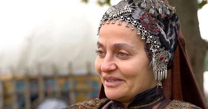 La giovane mamma Didem Balçın è tornata in campo!