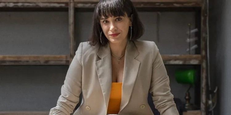 Hande Doğandemir non cerca l’amore, cerca un lavoro! L’attrice ha detto che vuole tornare sui set il prima possibile!