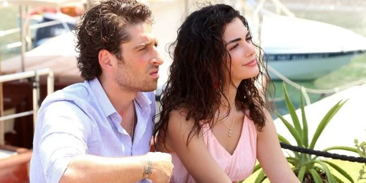 È corretta la scelta di Özge Yağız e Bora Akkaş nella serie TV İçimizden Biri?