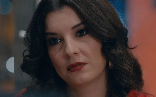 İrem Altuğ, l’Ayşe della serie ‘Çukur’, è rimasta scioccata dalle sue dichiarazioni!..