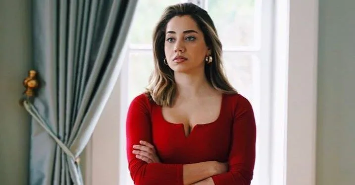 Özge Özacar, la ‘Meltem’ di ‘Kefaret’, ha rinnovato la sua immagine!