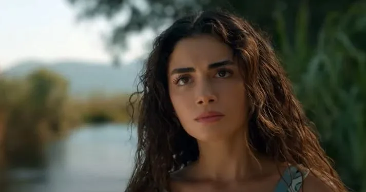 C’è un messaggio per i suoi fan da Özge Yağız, l’Havva della serie TV İçimizden Biri!