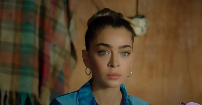 Coloro che hanno visto la madre di Öykü Çelik, che si stava preparando a venire sullo schermo con la serie TV “Benim Hayatım”, sono rimasti sorpresi!