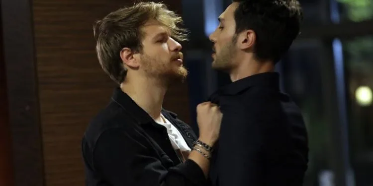 Burak Yörük e İlhan Şen, gli attori di Aşk Mantık İntikam, hanno una grande sorpresa per i loro fan!