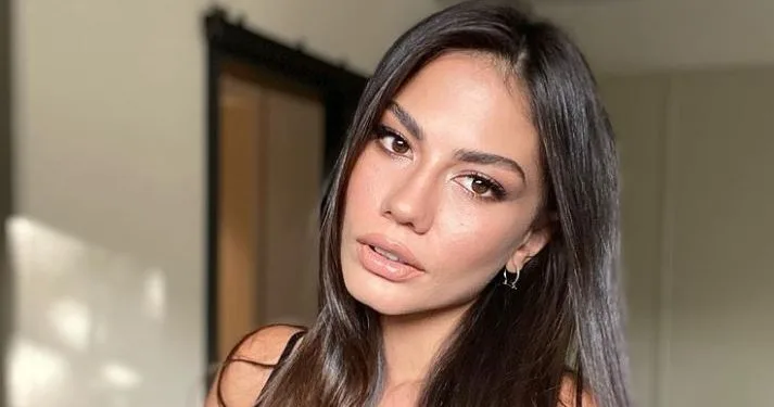 Un invito che ha reso orgoglioso Demet Özdemir dopo molti anni!