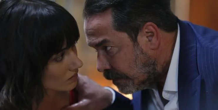 Belle critiche a Fikret Kuşkan sulla serie Elkızı!