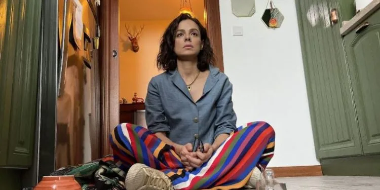Triste dichiarazione di Özge Özpirinçci sulla serie İlk ve Son!