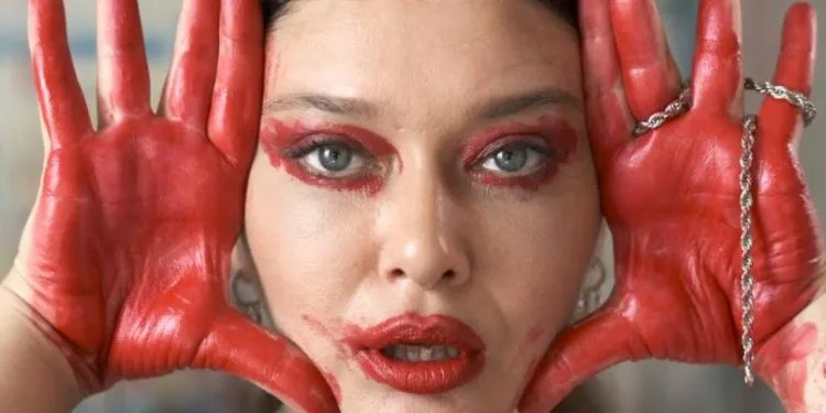 Nurgül Yeşilçay aprirà nuovi orizzonti nel mondo con il suo nuovo progetto di serie TV!