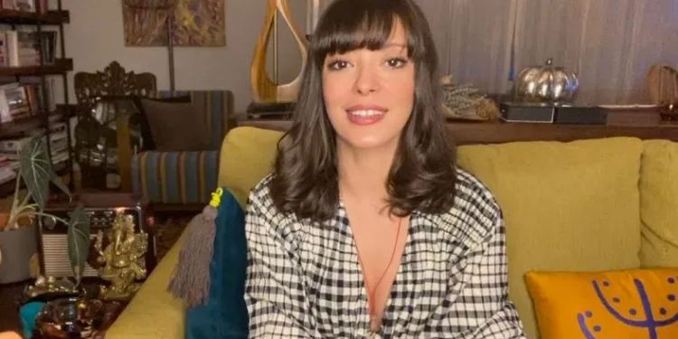 Condivisione romantica da ‘Yeşilçam’s ‘Mine’ Selin Şekerci per il compleanno del suo amante!