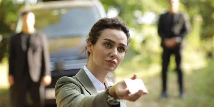 La serie Son Yaz è finita, Birce Akalay si concentra sul marchio di gioielli!..