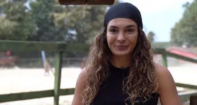 Ebru Şahin sta spingendo i suoi limiti per la serie Destan!