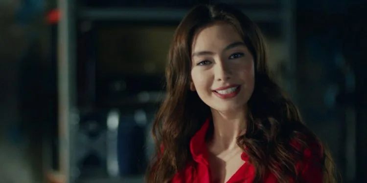 Neslihan Atagül era ancora una volta all’ordine del giorno con la sua serie TV pubblicata anni fa!