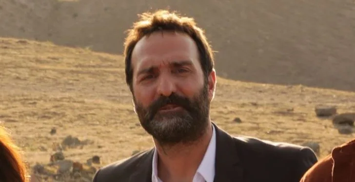 Dopo la sfortuna nella serie TV Fox, Timur Acar ha trovato la sua nuova serie!