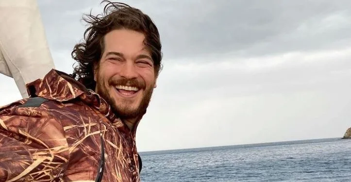 Çağatay Ulusoy ha posto il veto, la serie Yalı Çapkını è finita prima di iniziare!