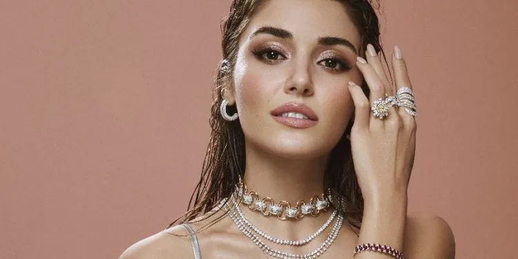 L’affermazione su Hande Erçel ha confuso il mondo!