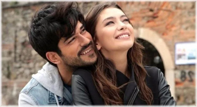 Un altro premio internazionale per Kara Sevda con Neslihan Atagül e Burak Özçivit!
