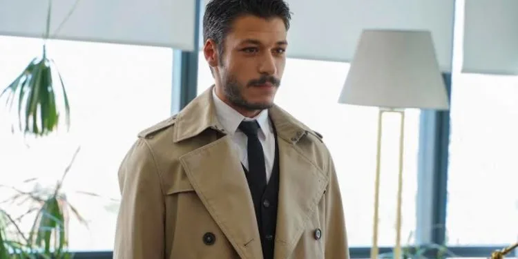 Kubilay Aka, che si prepara a tornare sullo schermo con la serie TV “Oğlum”, è stato ricoverato poco prima del set!