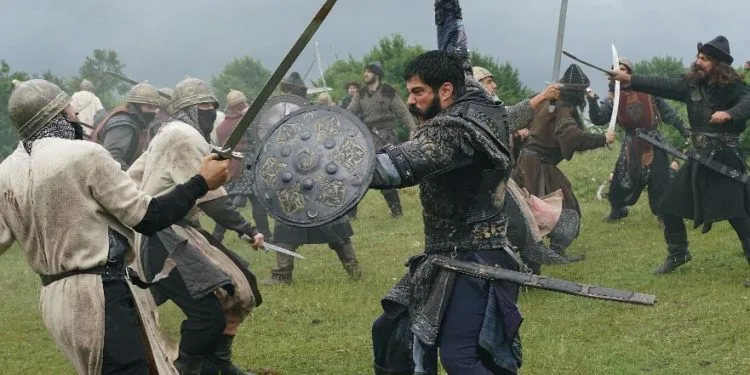 La tensione sul set di Kuruluş Osman è in tribunale! Burak Özçivit: Nessuna precauzione è stata presa sul palco!