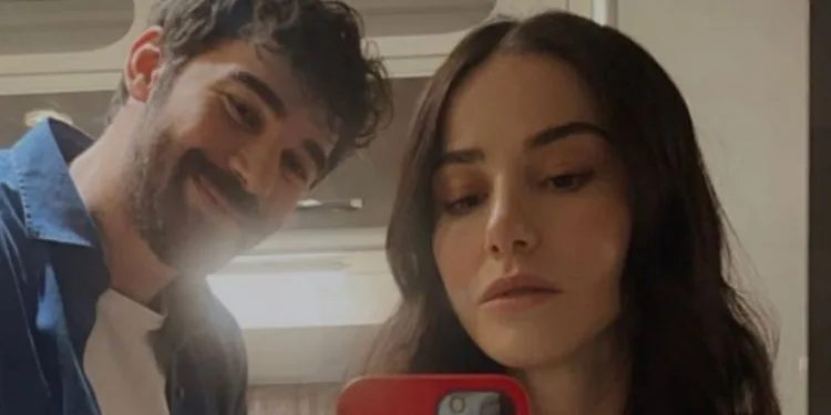 La prima condivisione di partnership da Özge Gürel nella sua nuova serie!