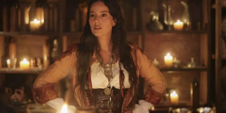 Ci scusiamo con Pelin Akil, che ha ferito la sua amica nella serie TV Barbaroslar!