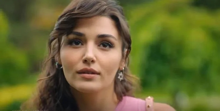 Hande Erçel è diventata una delle prime scelte del marchio di fama mondiale!