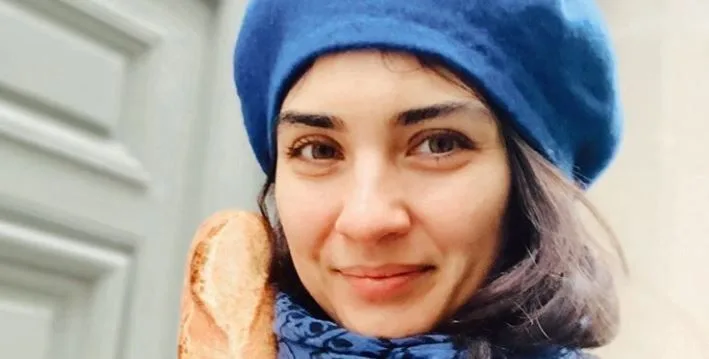 Tuba Büyüküstün ha terminato le riprese di due serie di fila!