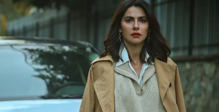 Nesrin Cavadzade ha preso in giro Bahar nella serie Üç Kuruş!