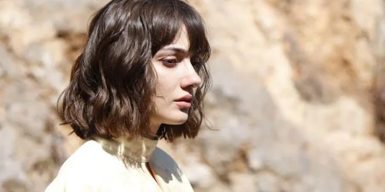 L’addio di Sevda Erginci a Ezo nella serie Elkızı ha sconvolto i suoi fan!