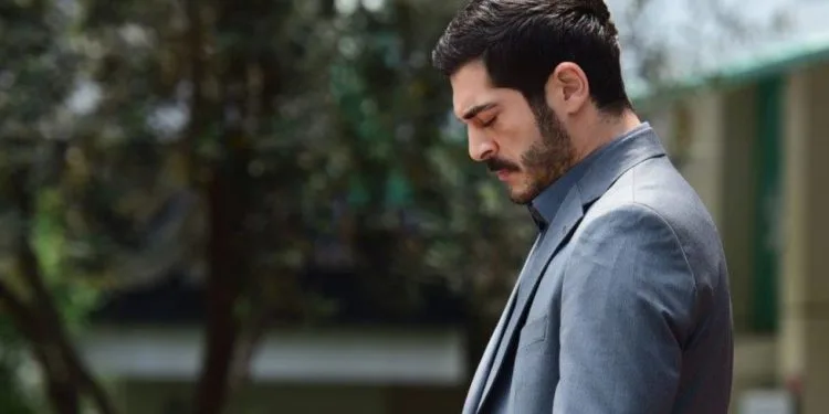 Burak Deniz ha accolto con favore la riedizione di Maraşlı con un messaggio commovente!
